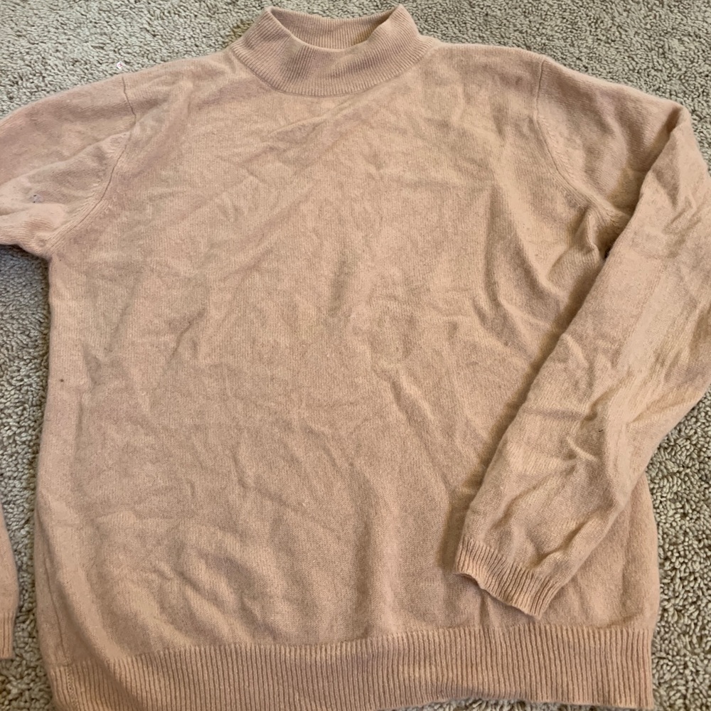 100% Cashmere sweater!